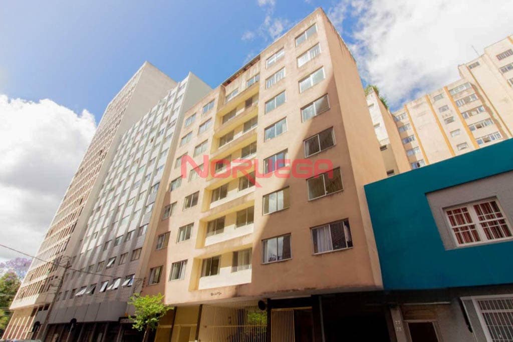 Locação de imóvel com 1 banheiro no Centro de Curitiba-PR: modernidade e conforto garantidos!